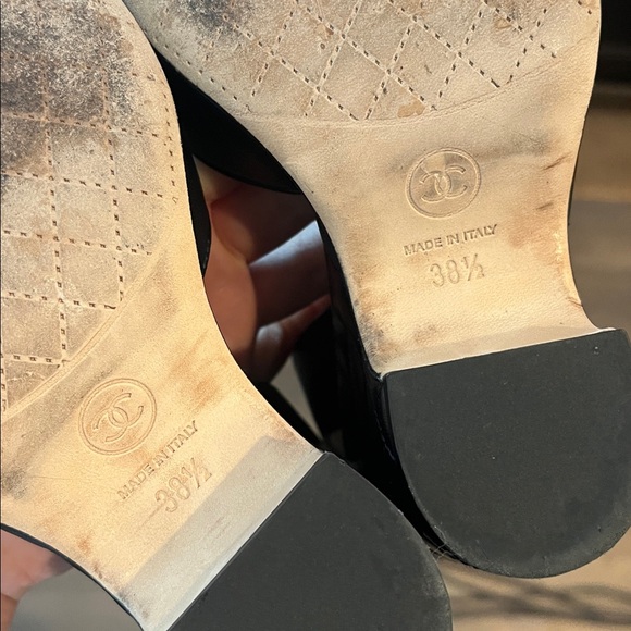 38.5 CHANEL Black Heels with Gold Accents - Picture 8 of 10
